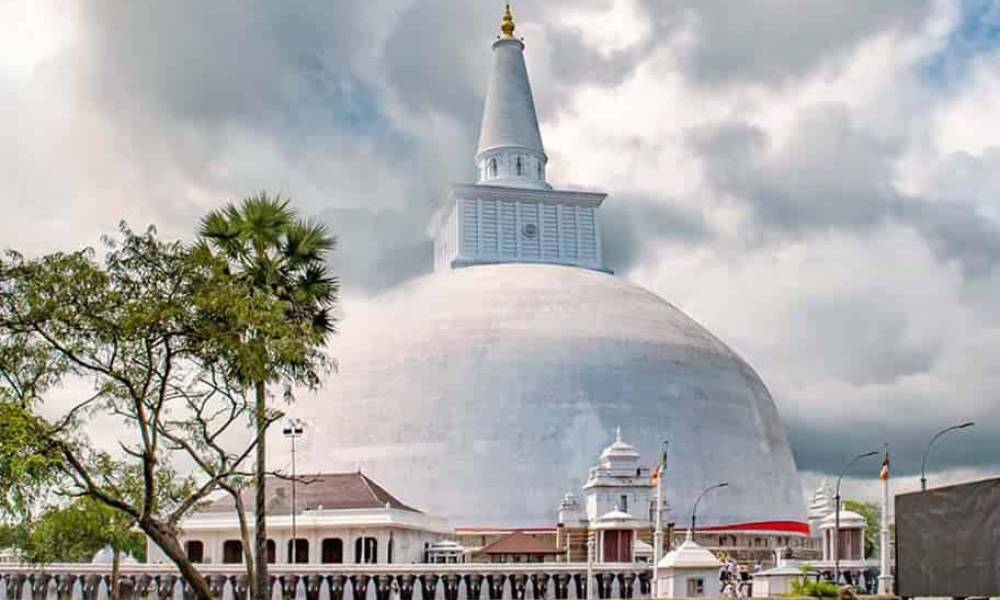 ruwanwelisaya-temple-1